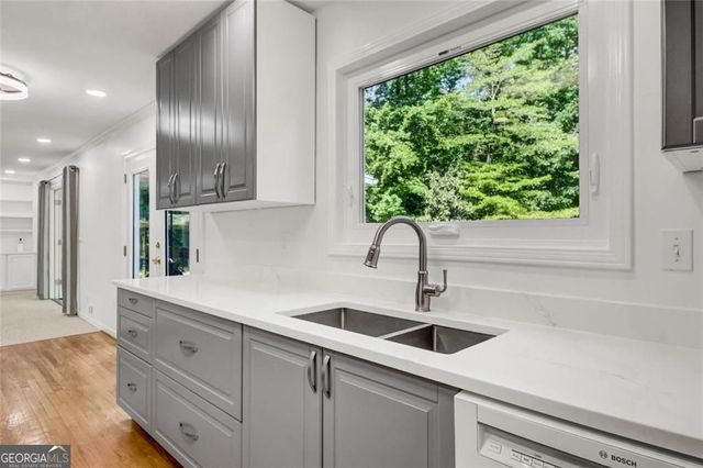 5080 Nesbit Ferry Lane, Sandy Springs, GA 30350