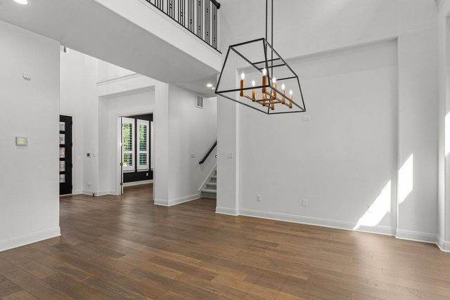 406 Woodside TER, Austin, TX 78738