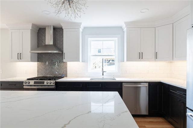 212 St Louis Avenue, Woonsocket, RI 02895