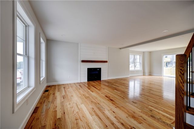 212 St Louis Avenue, Woonsocket, RI 02895