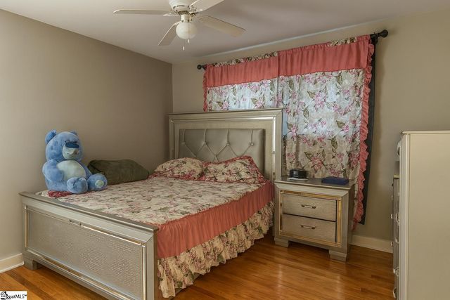 13 Lawnview Court, Greenville, SC 29617