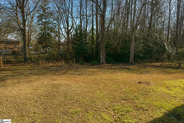 13 Lawnview Court, Greenville, SC 29617