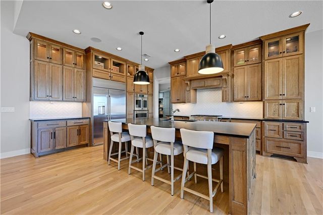 11200 W 169th Street, Overland Park, KS 66221