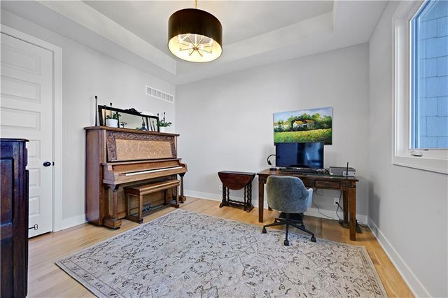 11200 W 169th Street, Overland Park, KS 66221