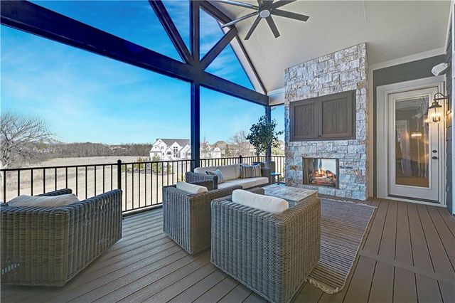 11200 W 169th Street, Overland Park, KS 66221