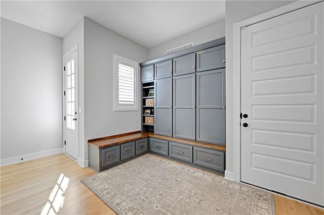 11200 W 169th Street, Overland Park, KS 66221