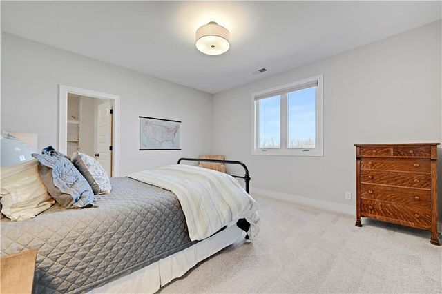 11200 W 169th Street, Overland Park, KS 66221