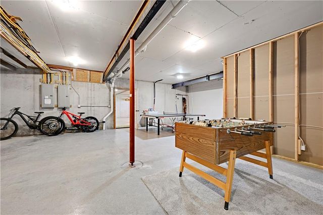 11200 W 169th Street, Overland Park, KS 66221