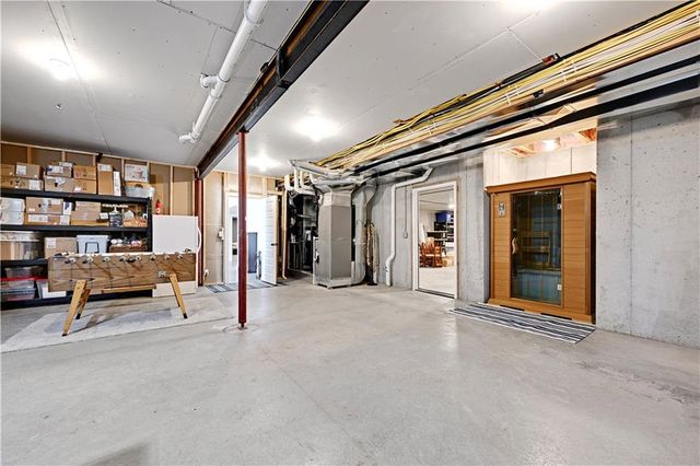 11200 W 169th Street, Overland Park, KS 66221