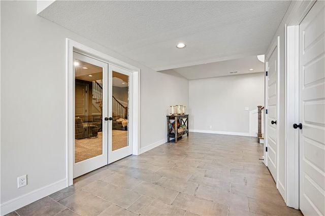 11200 W 169th Street, Overland Park, KS 66221