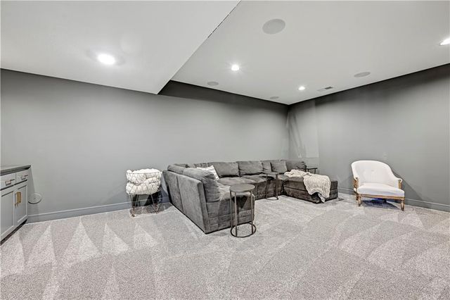 11200 W 169th Street, Overland Park, KS 66221