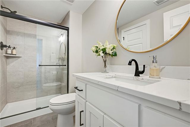 11200 W 169th Street, Overland Park, KS 66221