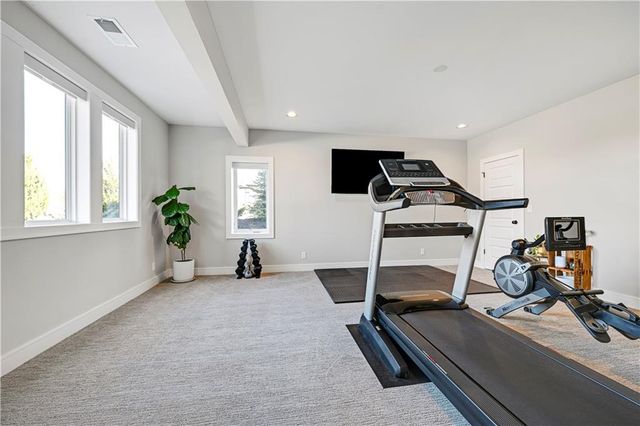 11200 W 169th Street, Overland Park, KS 66221