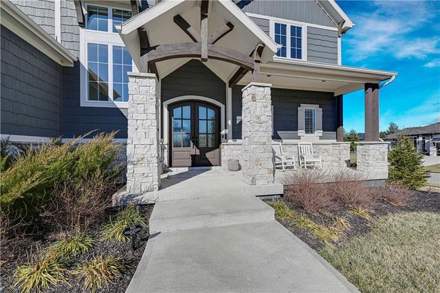 11200 W 169th Street, Overland Park, KS 66221