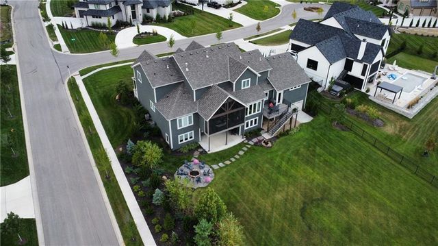 11200 W 169th Street, Overland Park, KS 66221