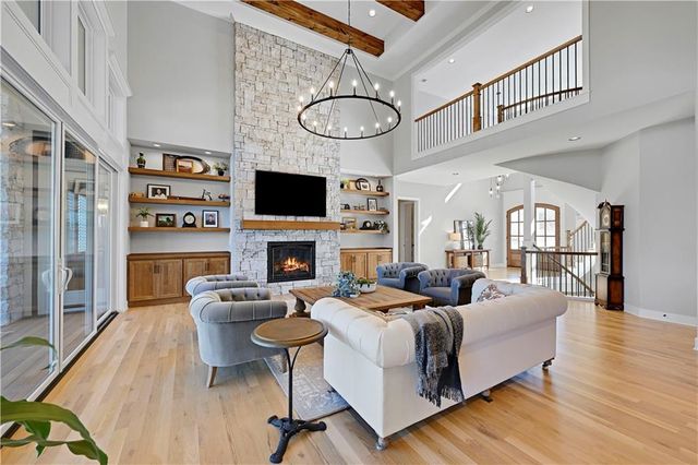 11200 W 169th Street, Overland Park, KS 66221