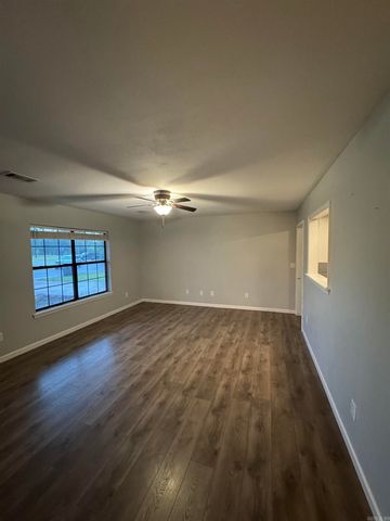 87 Lelia Lane, Searcy, AR 72143