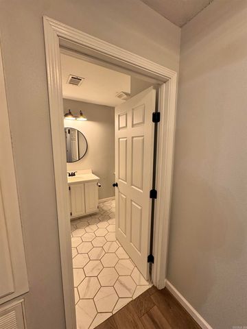 87 Lelia Lane, Searcy, AR 72143