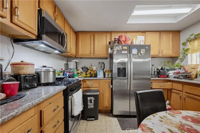 24226 Monterey Avenue, San Bernardino, CA 92410