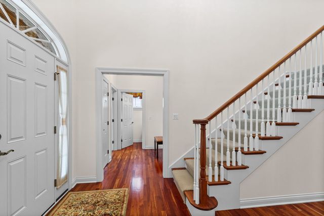 35 Beech Drive, Lake Zurich, IL 60047