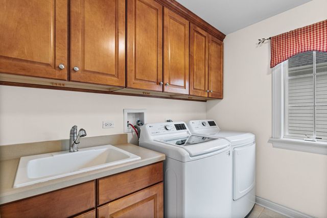 35 Beech Drive, Lake Zurich, IL 60047