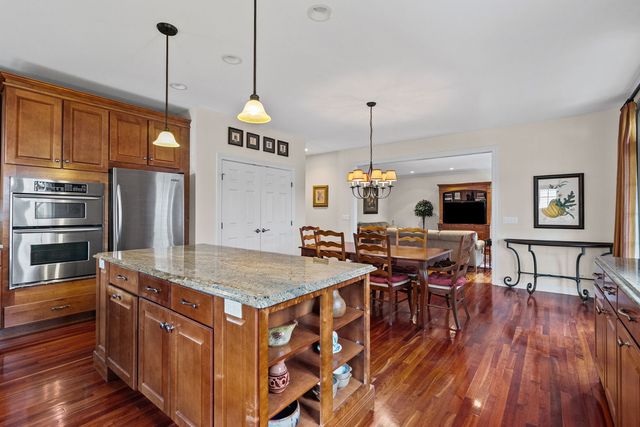 35 Beech Drive, Lake Zurich, IL 60047