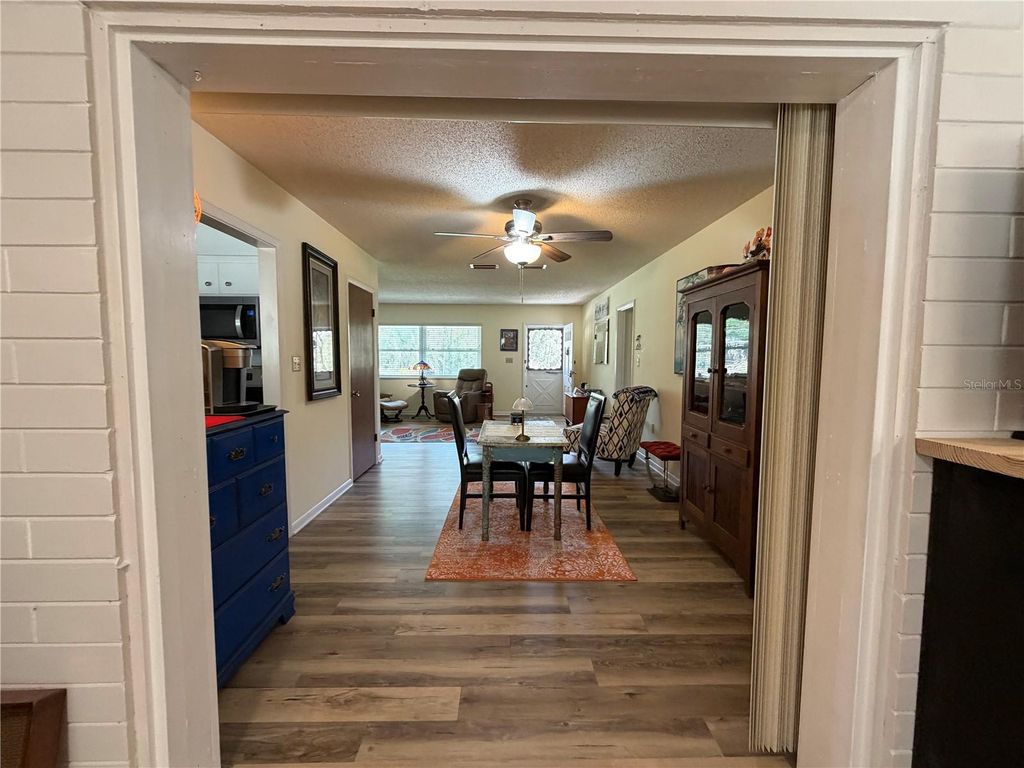 Image 17 of property listing at 4500 SW FRESHWATER COURT, Dunnellon, FL 34431