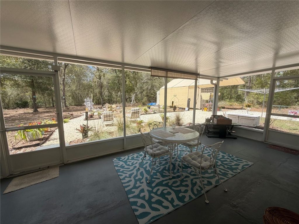 Image 25 of property listing at 4500 SW FRESHWATER COURT, Dunnellon, FL 34431