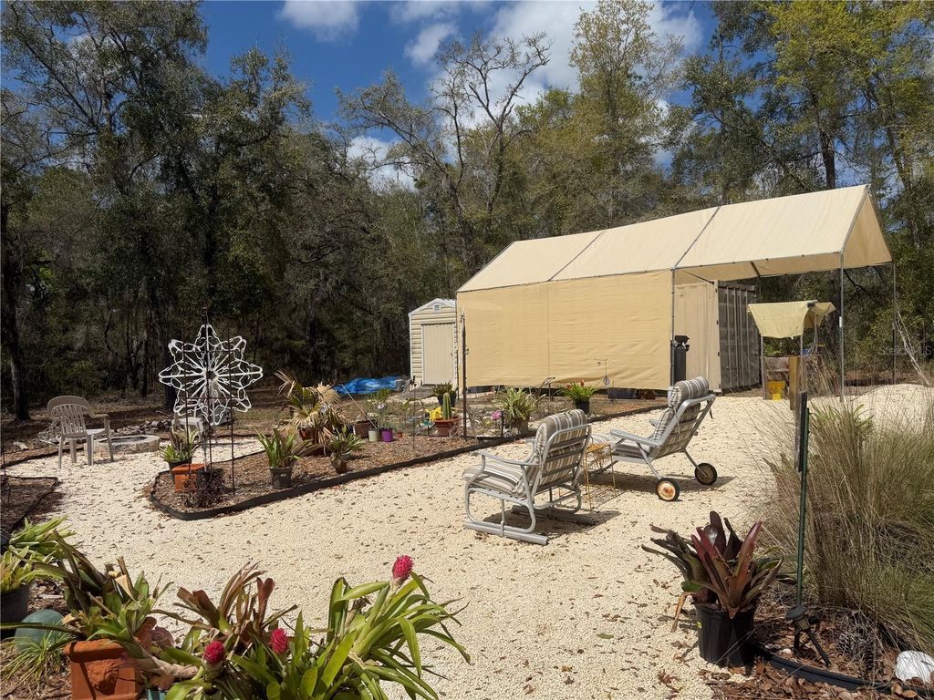 Image 27 of property listing at 4500 SW FRESHWATER COURT, Dunnellon, FL 34431