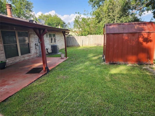 7615 Fur Market Drive, Houston, TX 77064