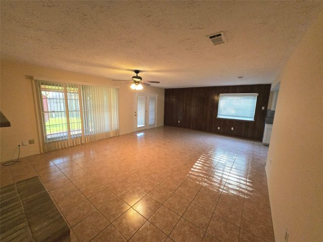 7615 Fur Market Drive, Houston, TX 77064