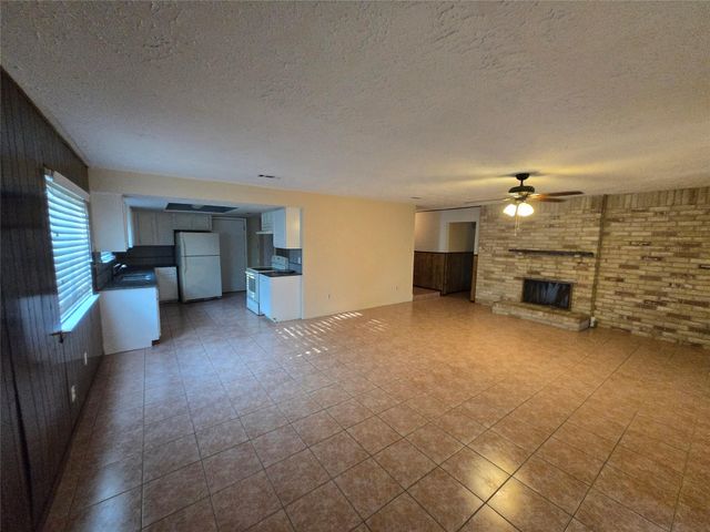 7615 Fur Market Drive, Houston, TX 77064