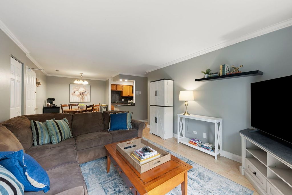 1482 Stonebridge Circle C10, Wheaton, IL 60189 — photo 4