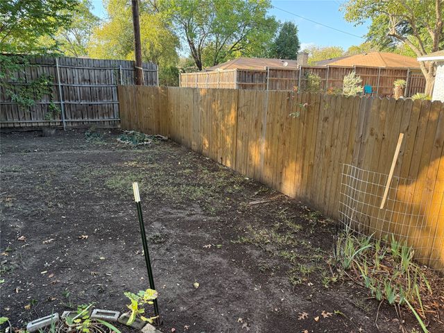 231 Larry Drive, Duncanville, TX 75137