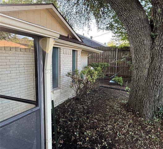 231 Larry Drive, Duncanville, TX 75137