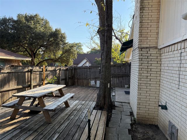 231 Larry Drive, Duncanville, TX 75137