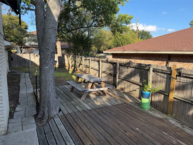 231 Larry Drive, Duncanville, TX 75137