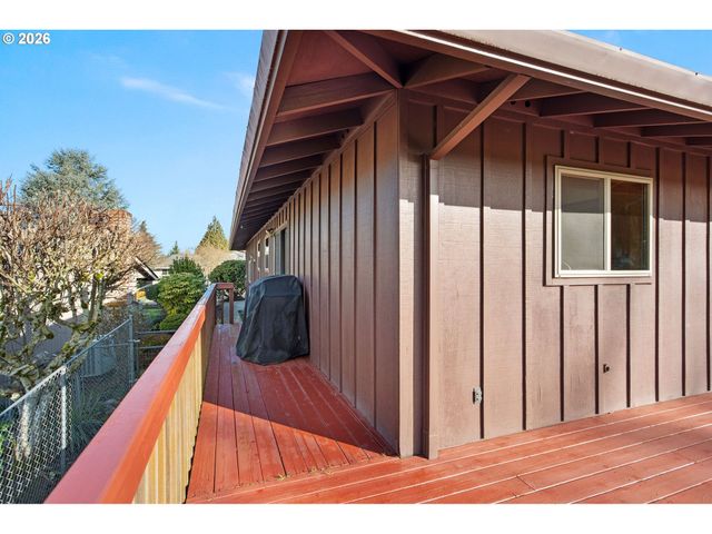 620 Nw QUEENS Ct, Hillsboro, OR 97124