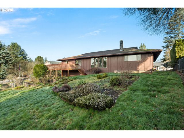 620 Nw QUEENS Ct, Hillsboro, OR 97124