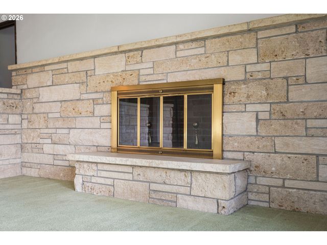 620 Nw QUEENS Ct, Hillsboro, OR 97124