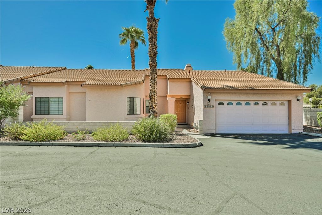 2699 Aldonza Drive, Henderson, NV 89014 — photo 2