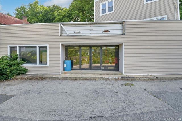 45 Columbia Avenue, Thornwood, NY 10594