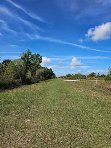 17720 NW 268th Street, Okeechobee, FL 34972