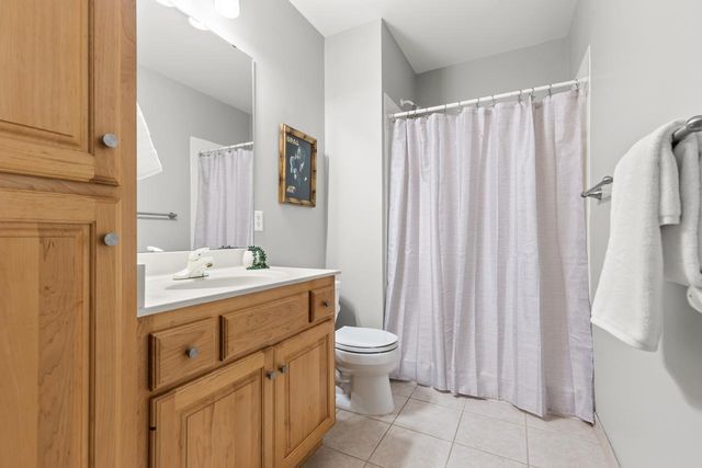 9200 Hearthstead Lane, Eden Prairie, MN 55347