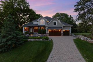 9200 Hearthstead Lane, Eden Prairie, MN 55347