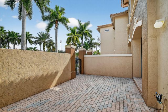 2938 Hope Valley Street 109, West Palm Beach, FL 33411