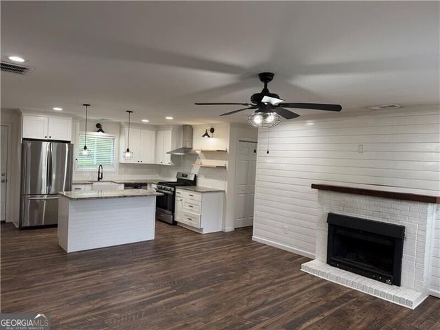 3014 Dogwood Drive, Atlanta, GA 30354