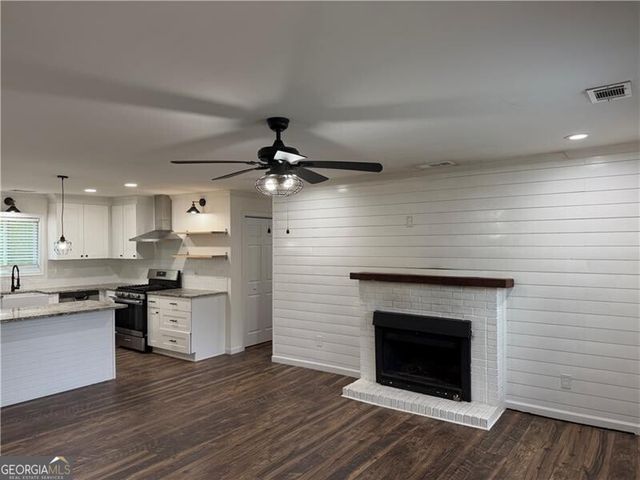 3014 Dogwood Drive, Atlanta, GA 30354