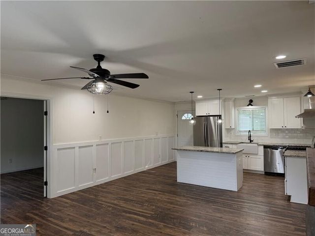 3014 Dogwood Drive, Atlanta, GA 30354