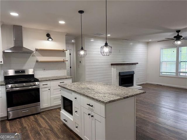 3014 Dogwood Drive, Atlanta, GA 30354